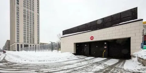 Машино-место 13,6 м² — фото организатора