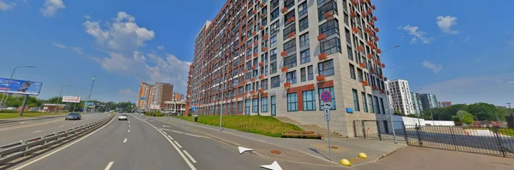 Машино-место 13,9 м² — фото организатора